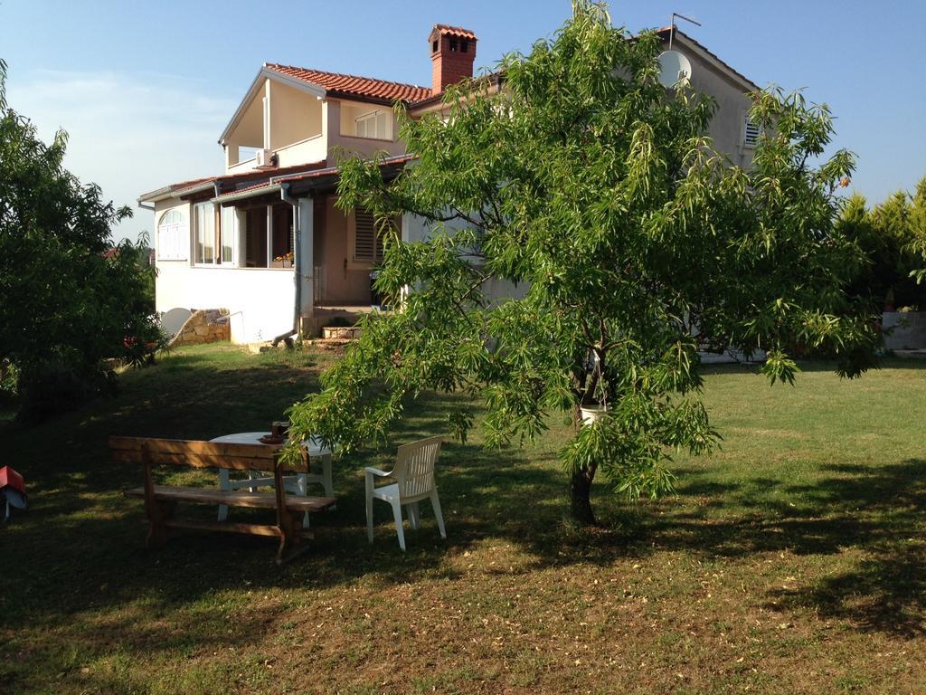Apartments Bellavista Rovinjsko Selo Exterior photo